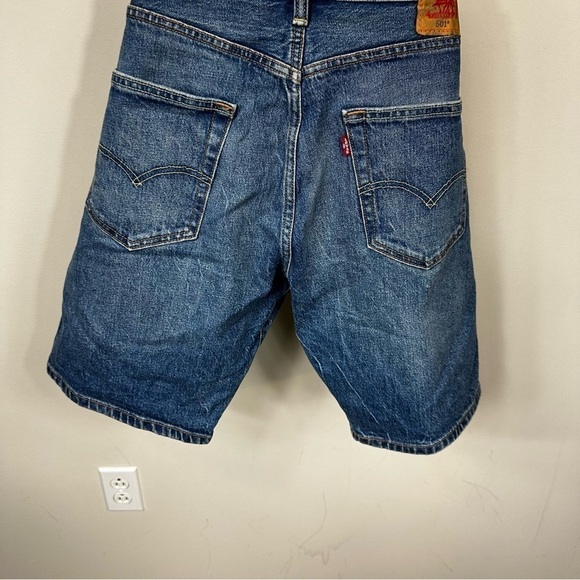 🚫SOLD🚫 New Levi’s Men’s Denim Shorts in Size 32 - Picture 6 of 8